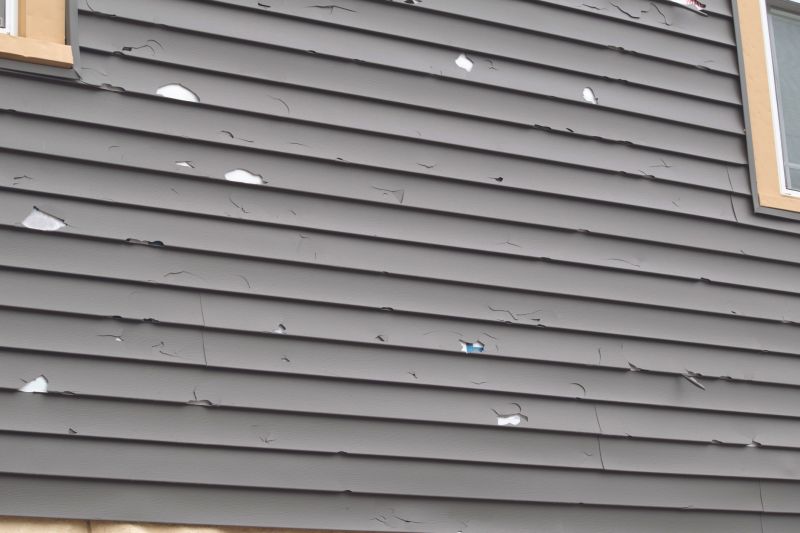 Signs You Need Siding Repairs