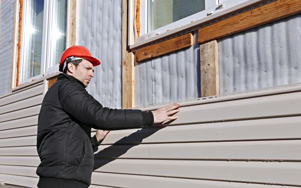 Cost of Vinyl Cladding Repair in Arlington