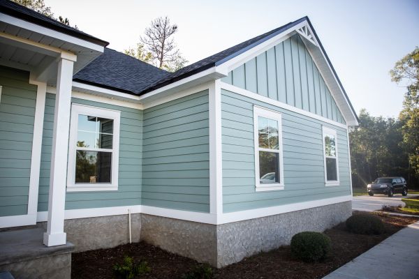 Board Siding Repair in Arlington