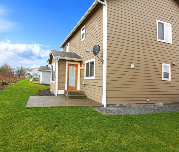 Clapboard Siding Repair in Arlington